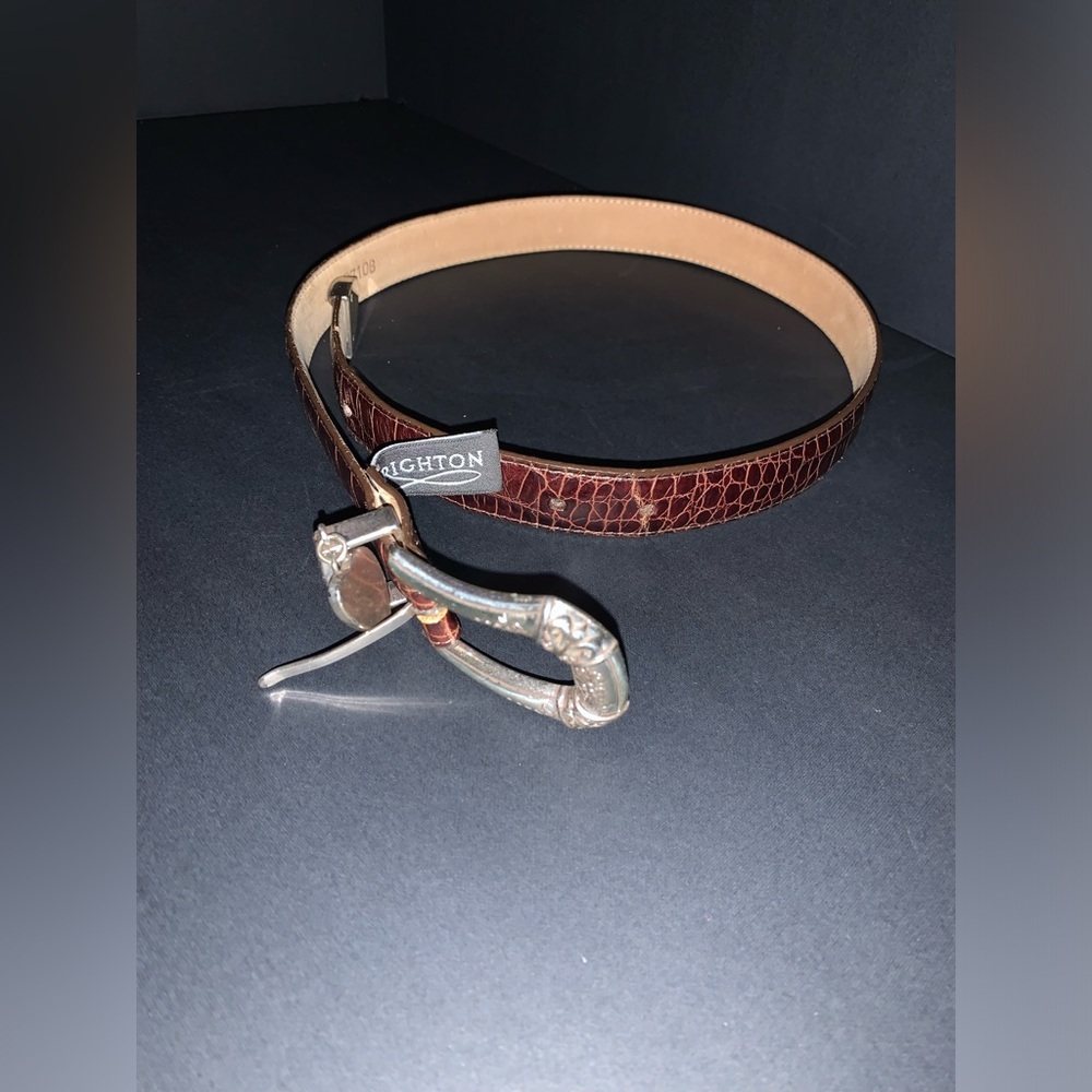Vintage, Brighton Belt with a beautiful silver plated floral belt buckle.
